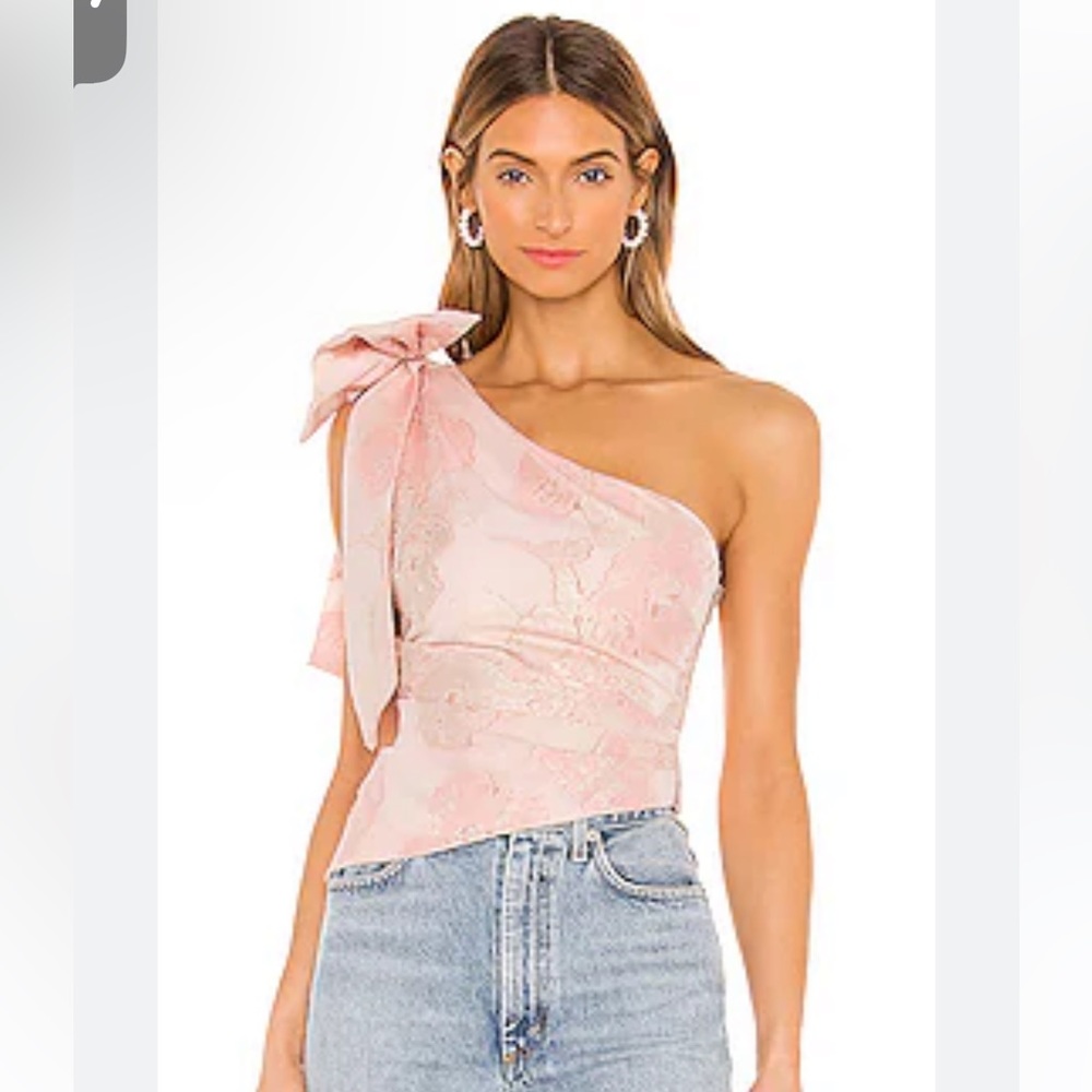 NBD Regina top